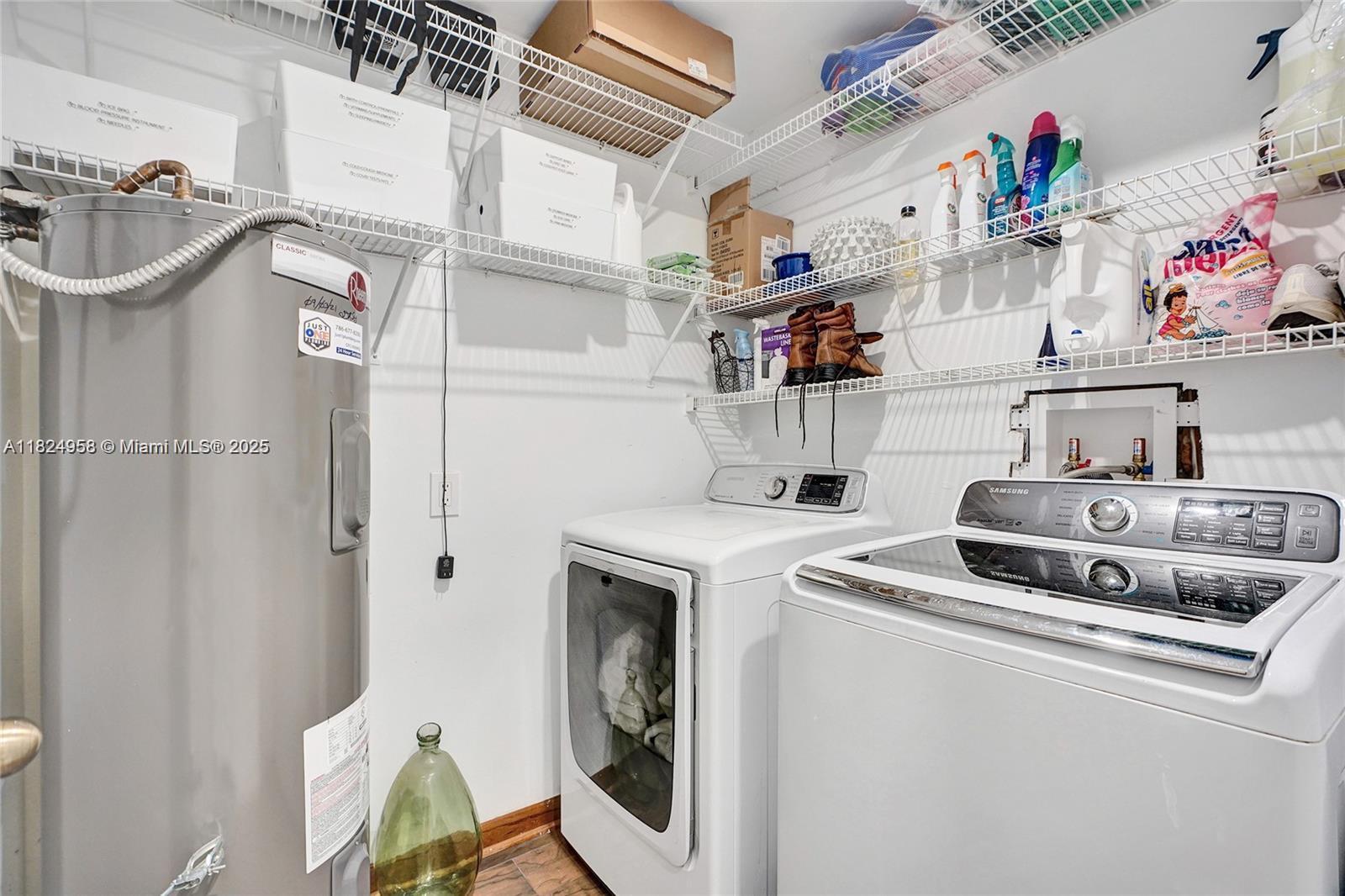 204 Cameron Weston, FL 33326