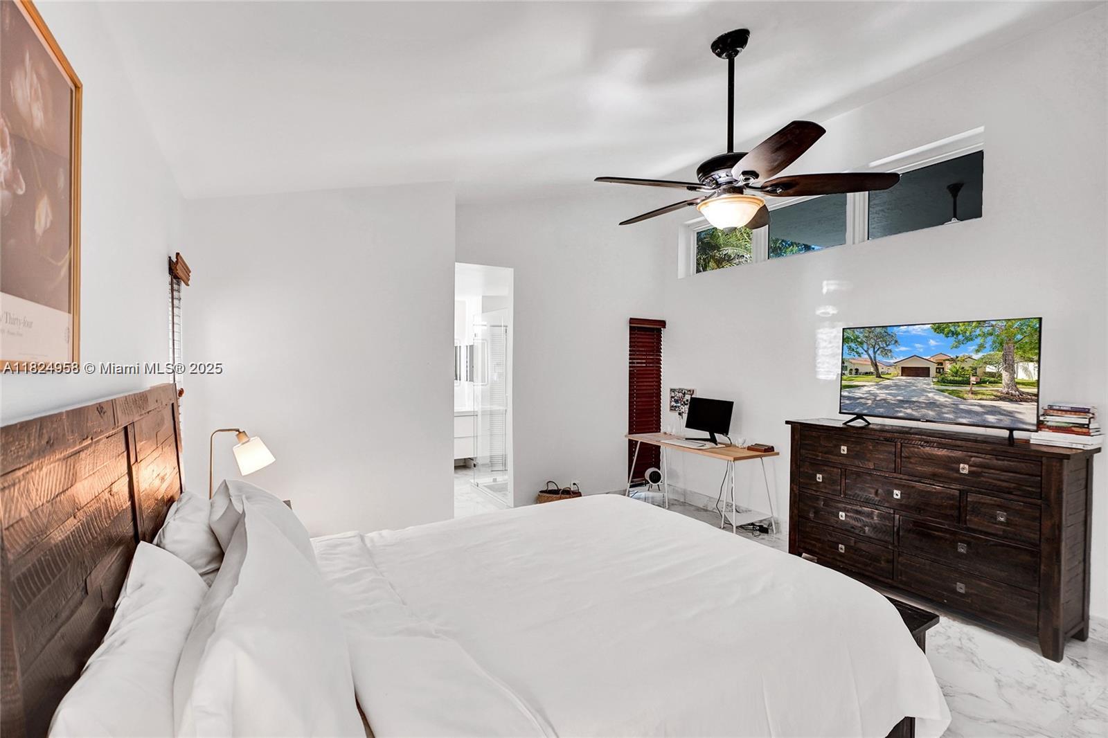 204 Cameron Weston, FL 33326