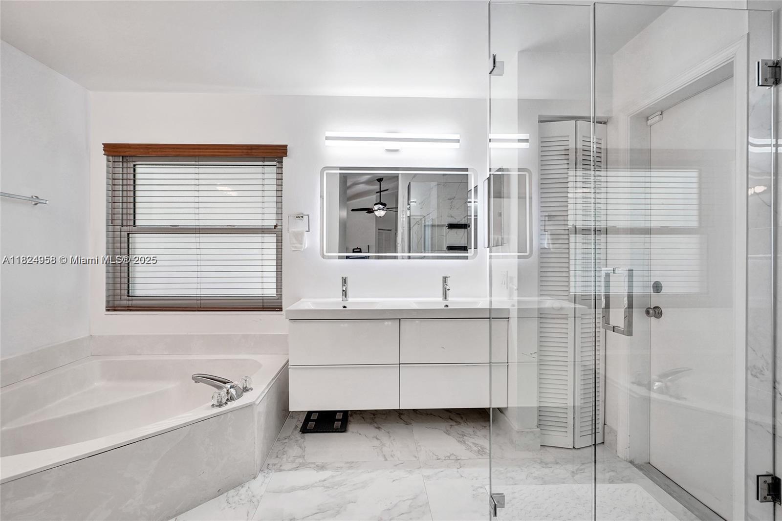 204 Cameron Weston, FL 33326