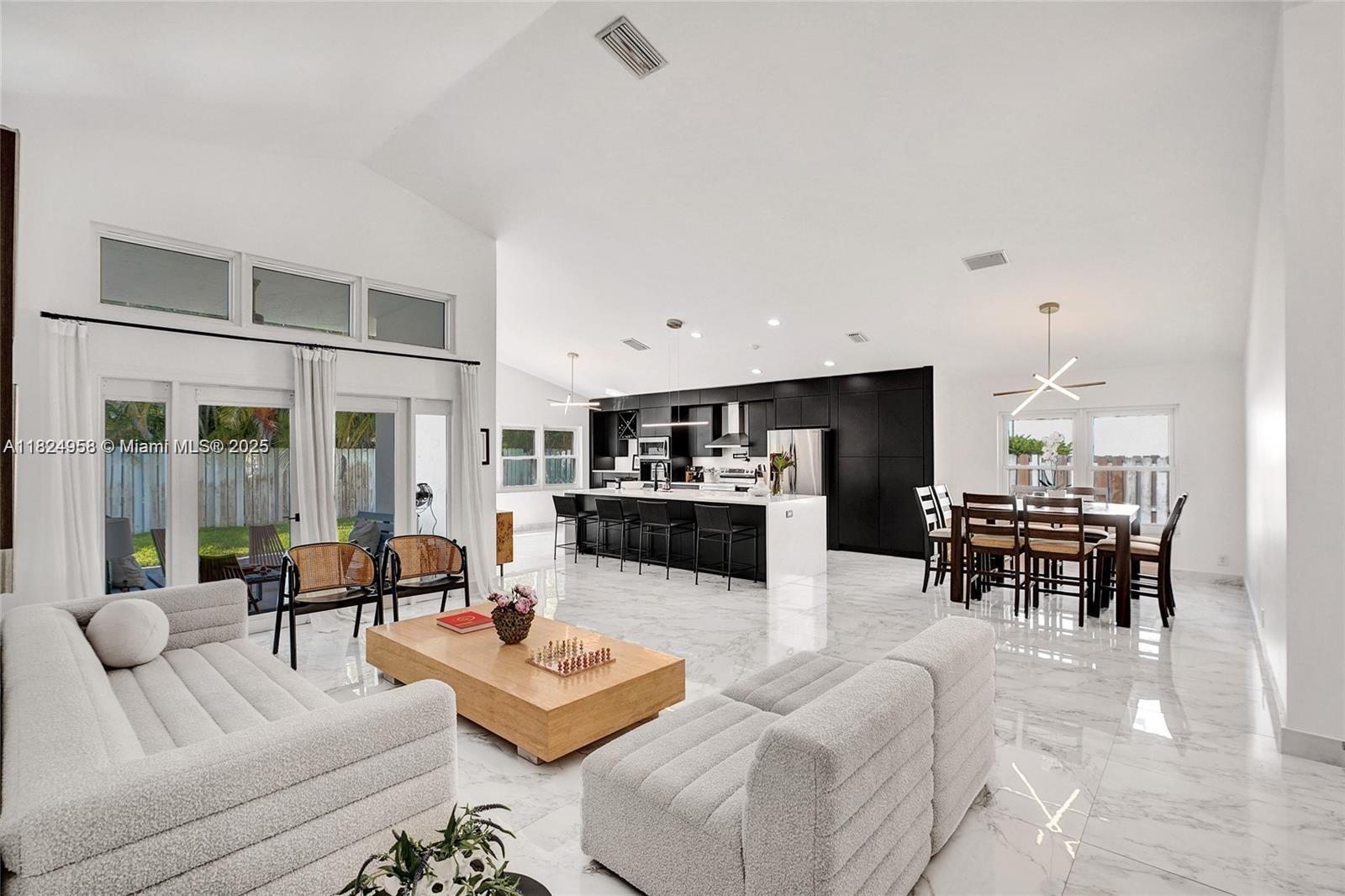 204 Cameron Weston, FL 33326