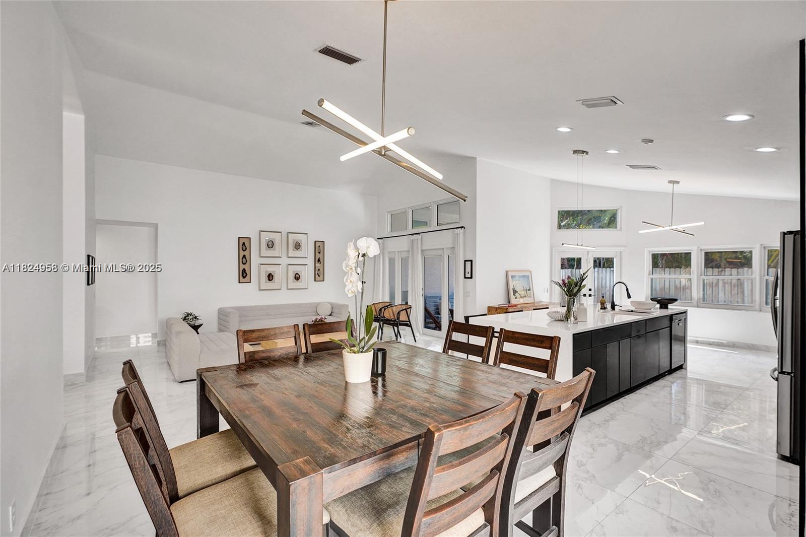 204 Cameron Weston, FL 33326