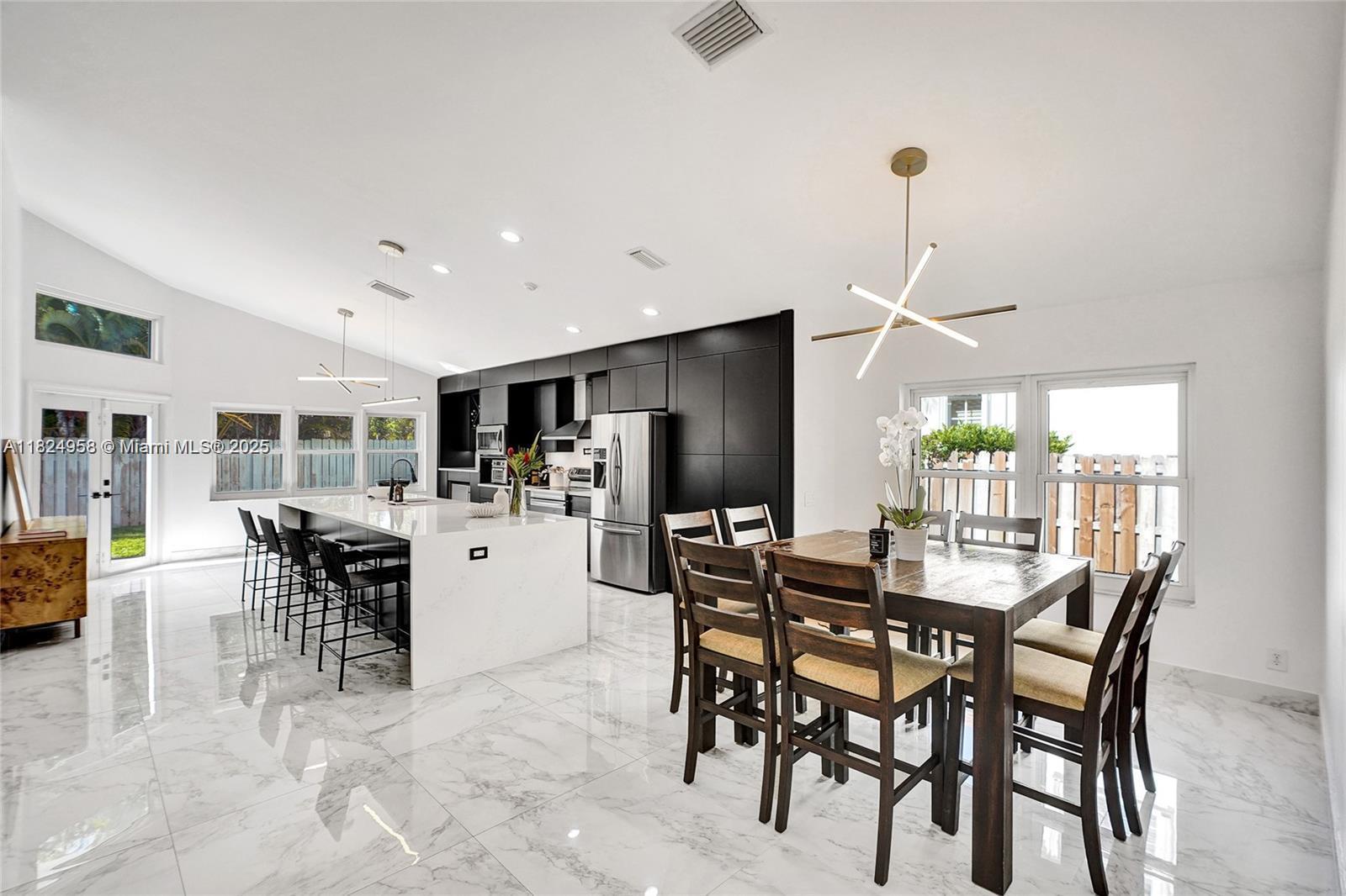 204 Cameron Weston, FL 33326