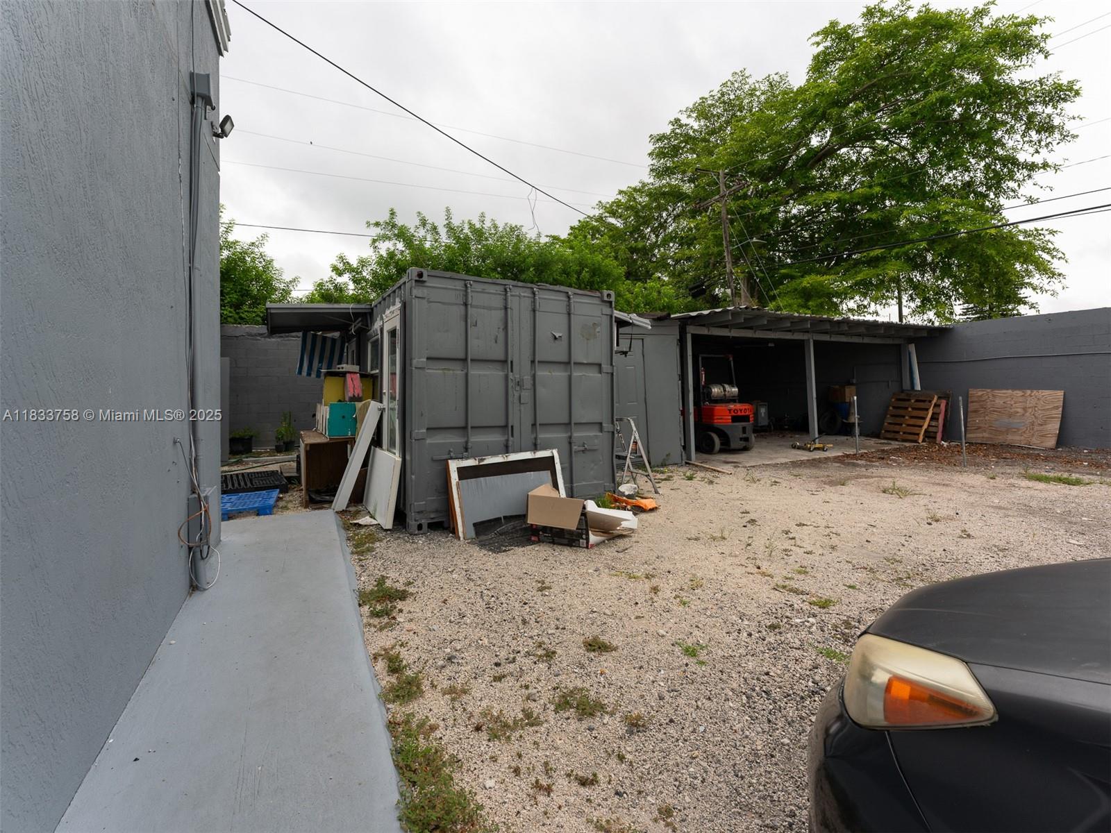 2695 NW 141st St Opa Locka, FL 33054