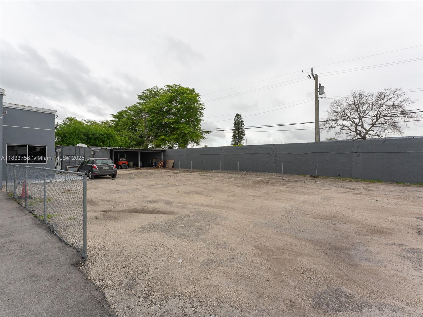 2695 NW 141st St Opa Locka, FL 33054