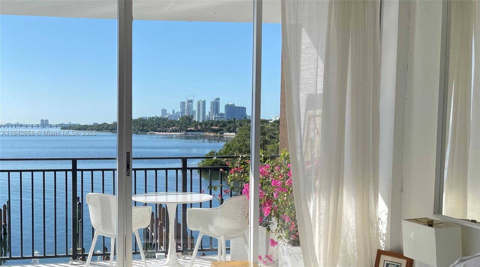 770 NE 69th St #4H Miami, FL 33138