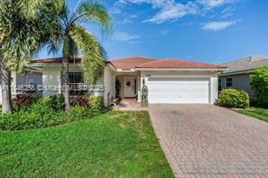 4938 SW 33rd Way