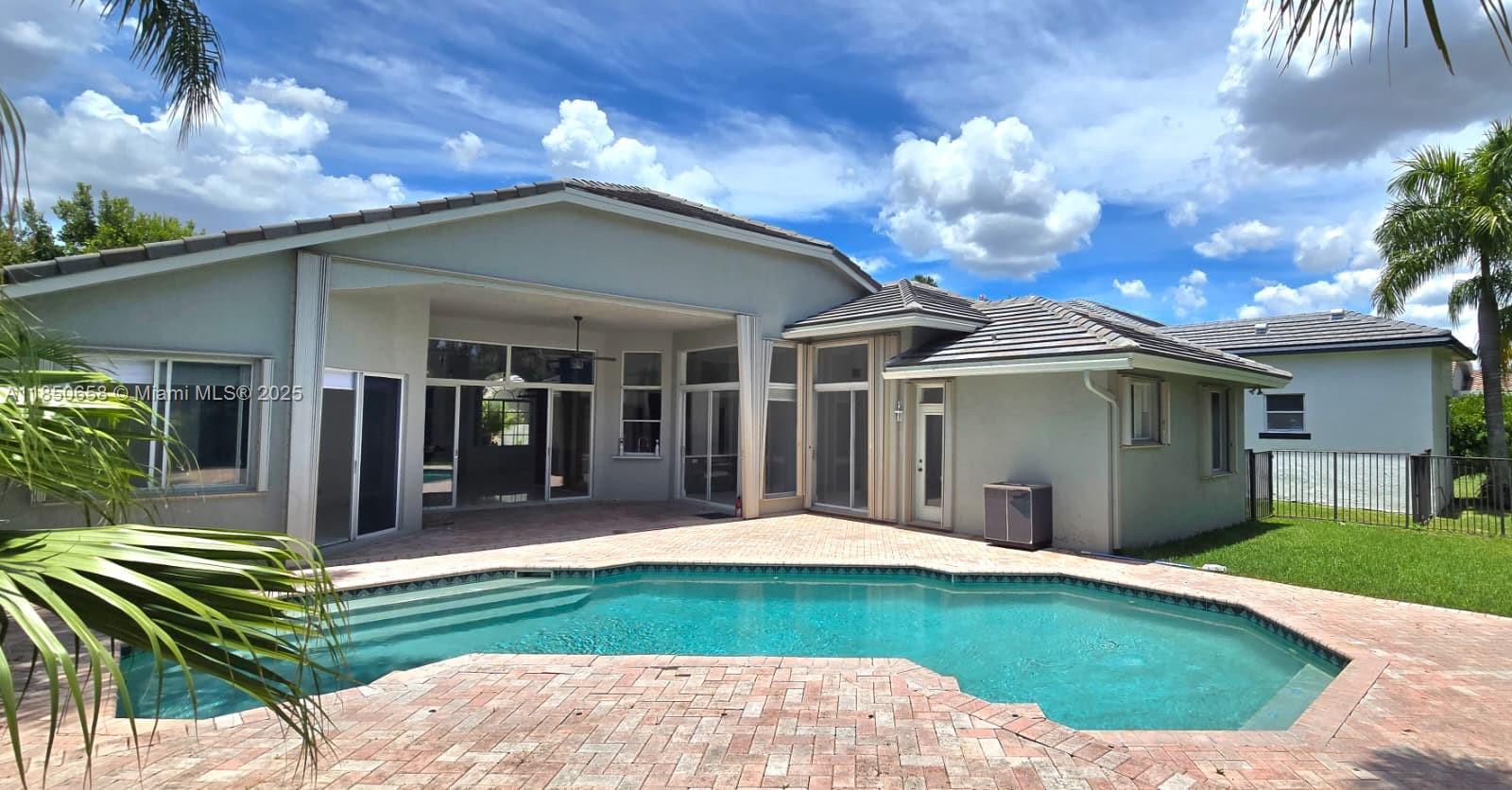 1506 Lantana Ct Weston, FL 33326