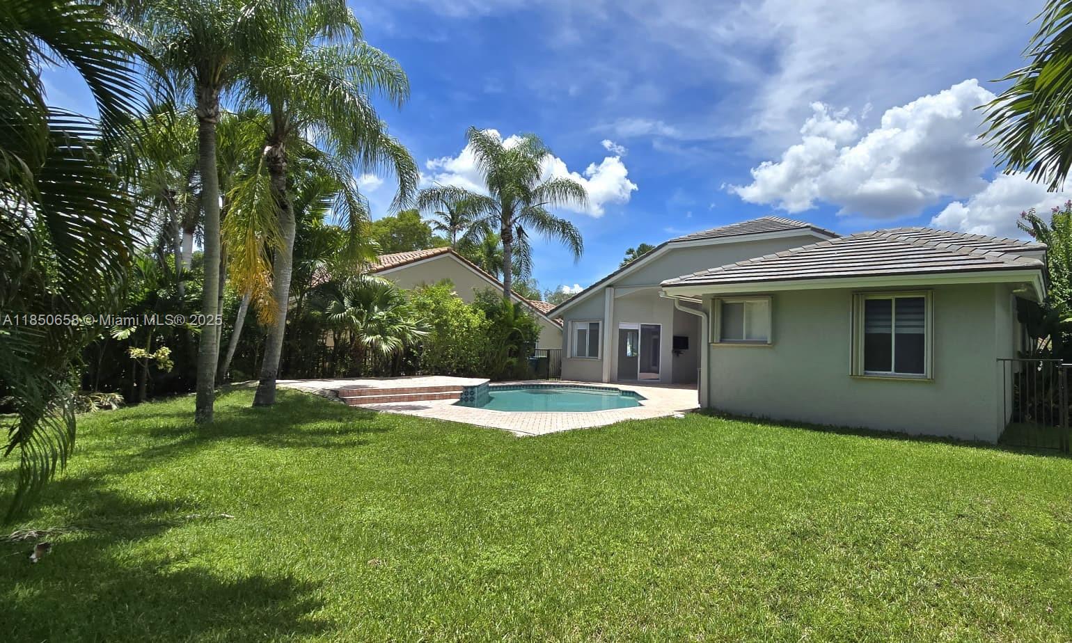 1506 Lantana Ct Weston, FL 33326