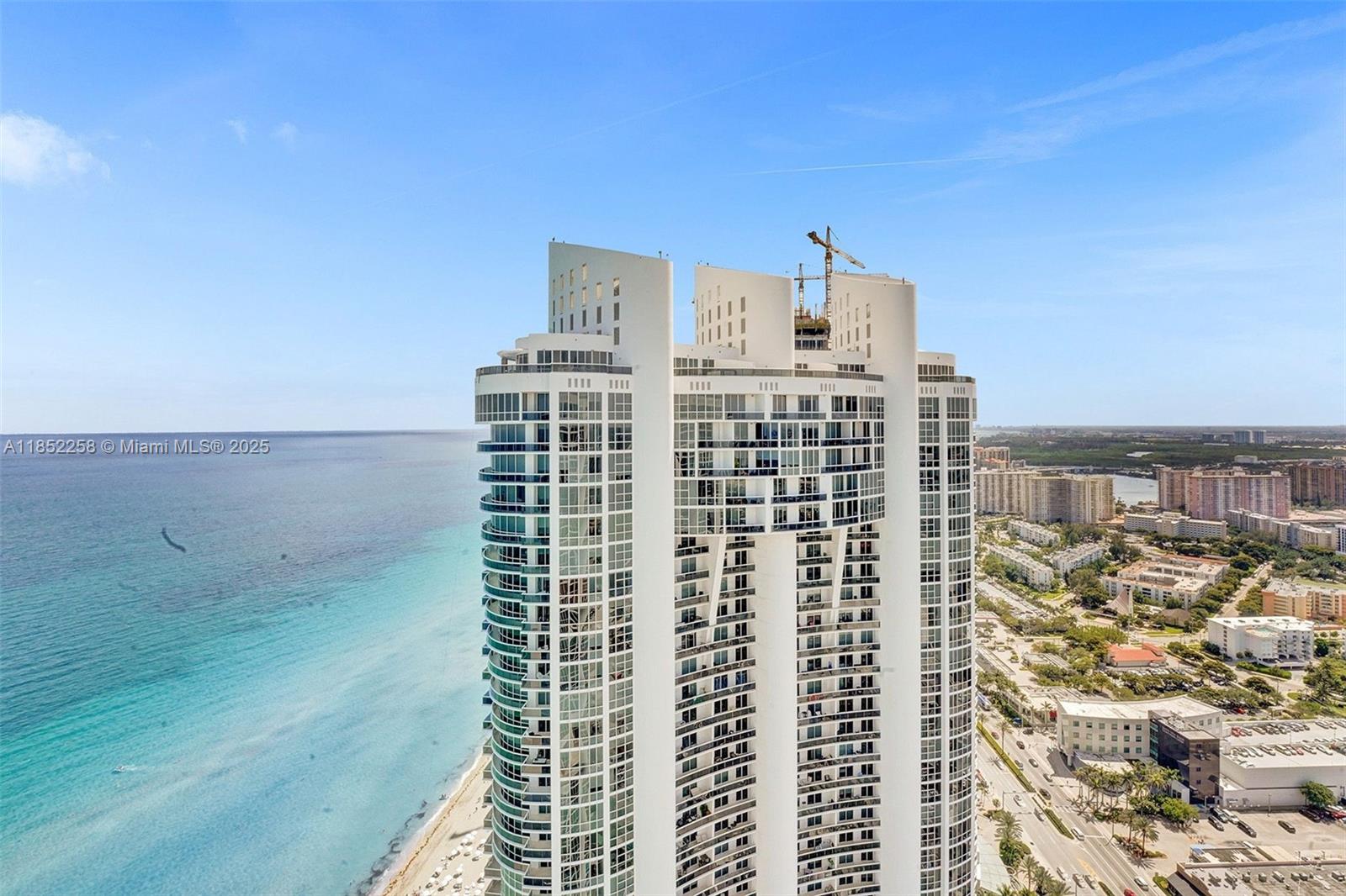 18201 Collins Ave #5508