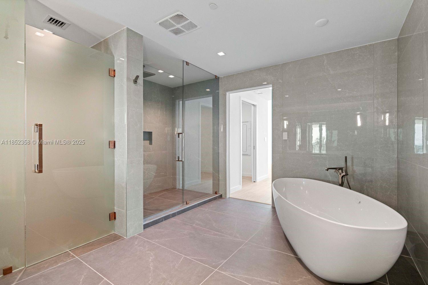 1116 N Ocean Blvd #304 Pompano Beach, FL 33062