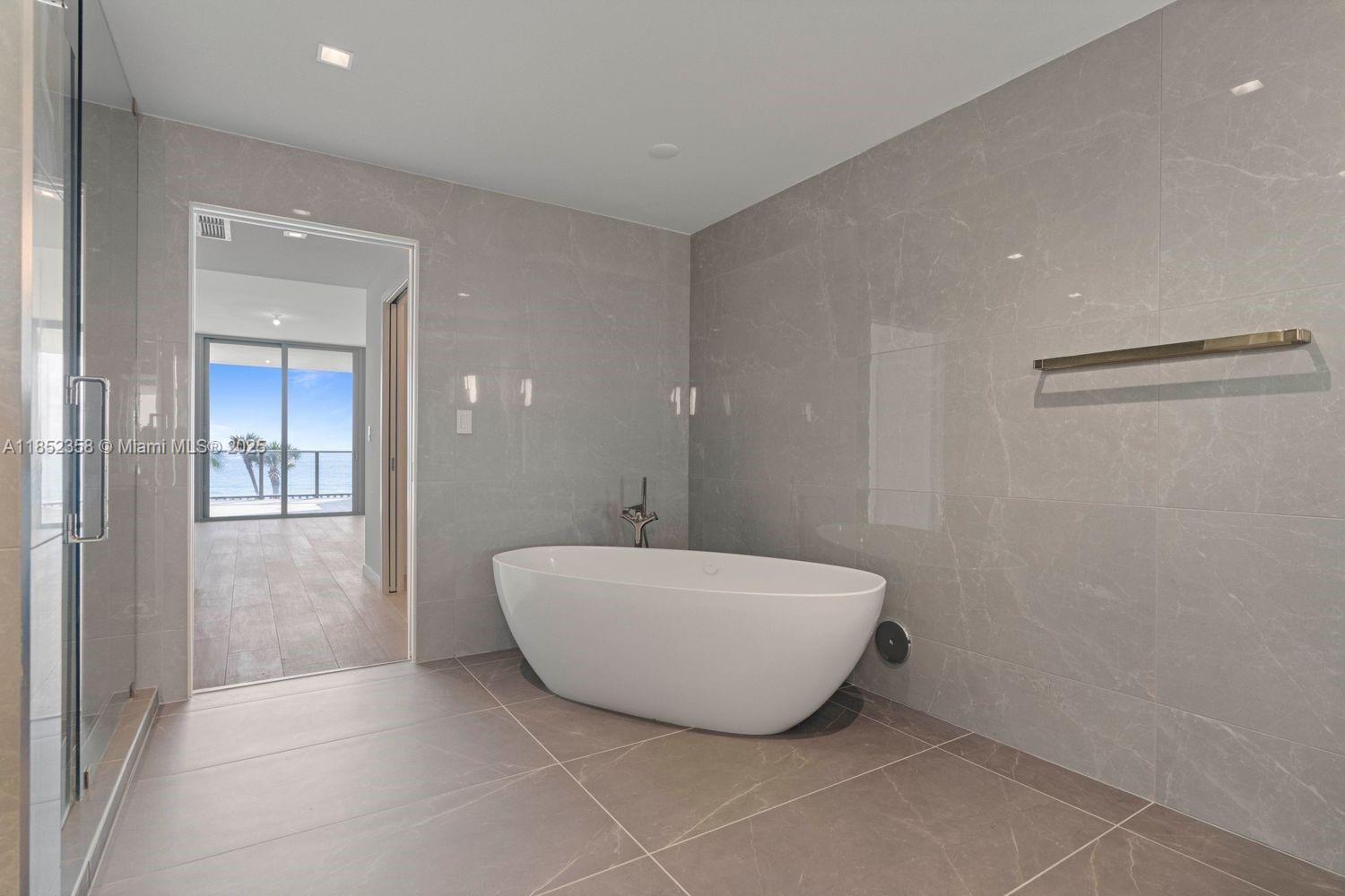 1116 N Ocean Blvd #304 Pompano Beach, FL 33062