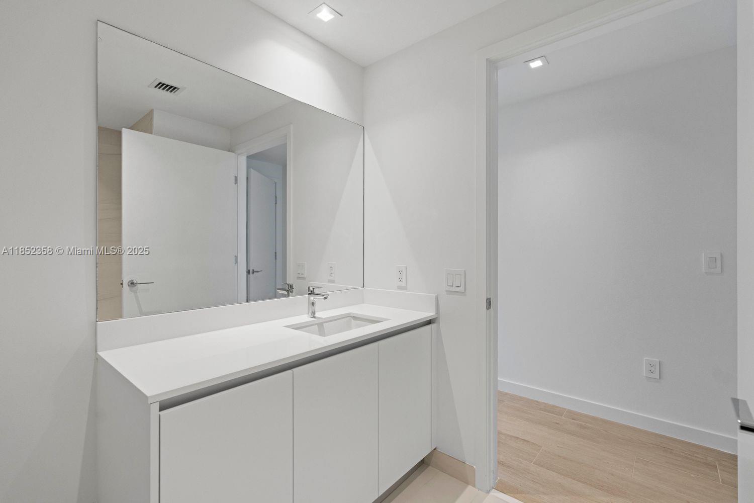 1116 N Ocean Blvd #304 Pompano Beach, FL 33062