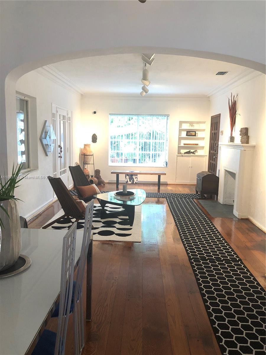 1619 SW 13th St Miami, FL 33145