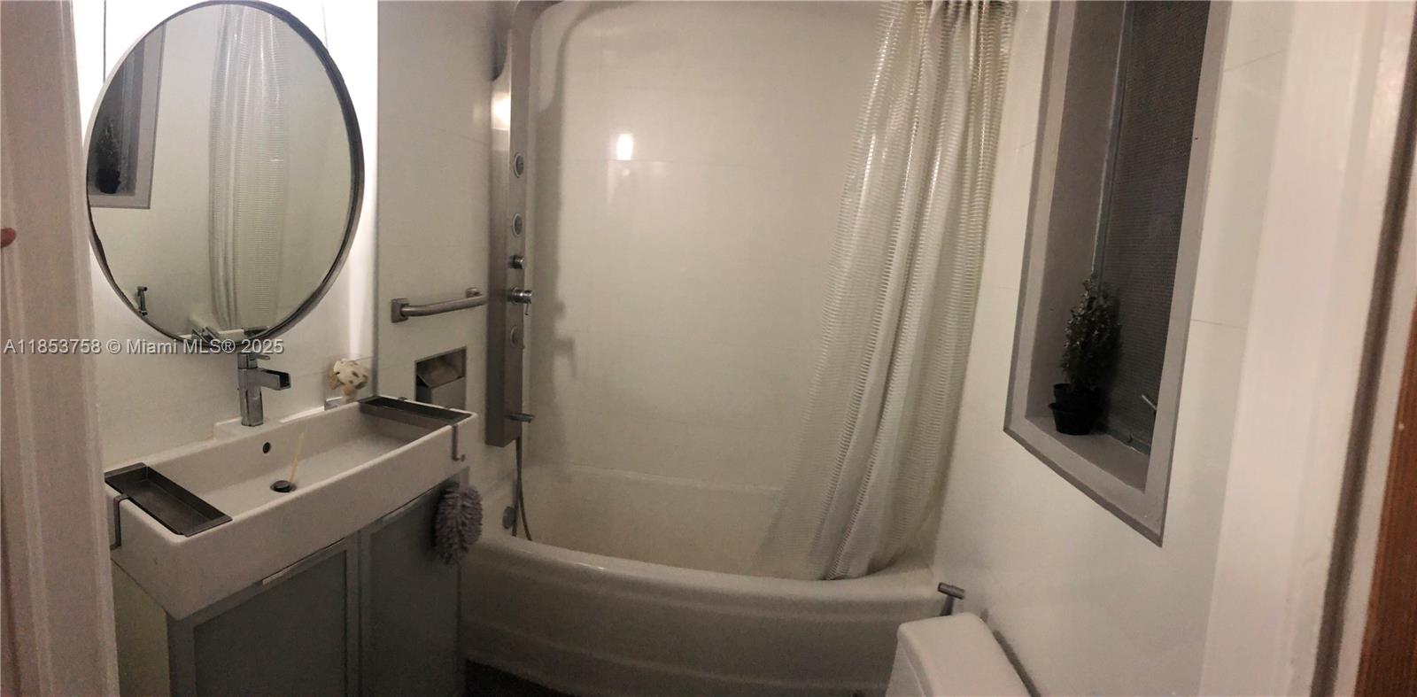 1619 SW 13th St Miami, FL 33145