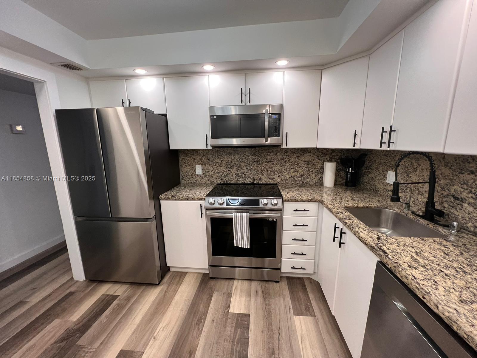 3800 S Ocean Dr #1808