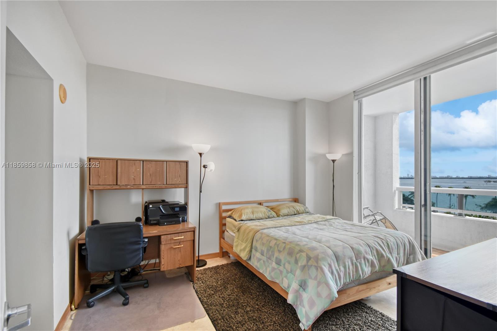 image 1800 Club Condo19
