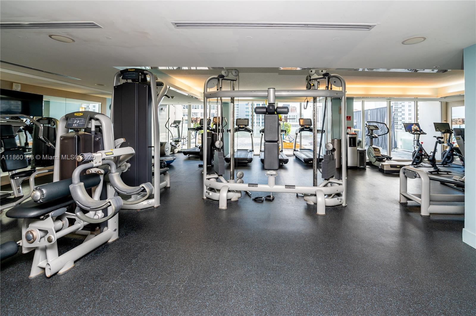 3101 Bayshore Dr #805 Fort Lauderdale, FL 33304