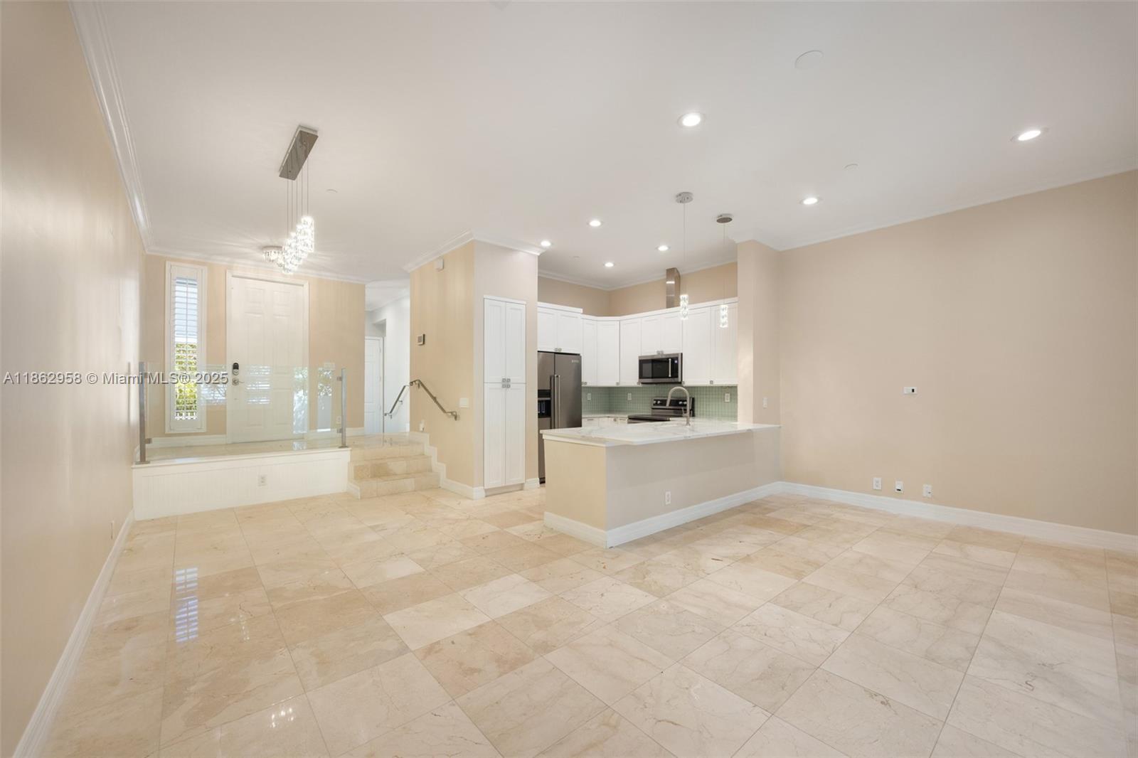 3425 Norfolk St Pompano Beach, FL 33062