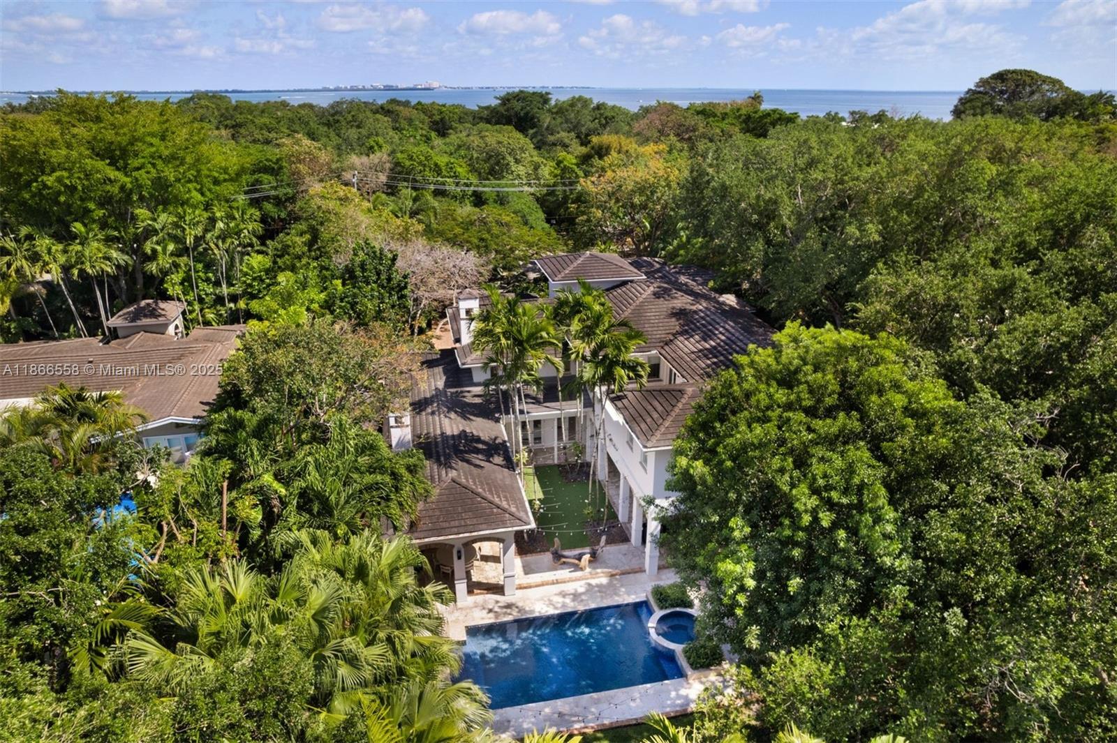 2820 Brickell Ave Miami, FL 33129