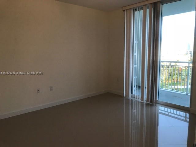 image Duo Condominium East10