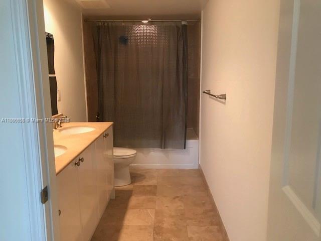image Duo Condominium East13