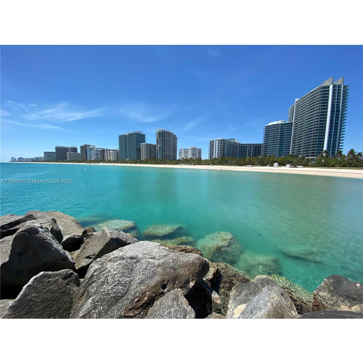 10275 Collins Ave #619