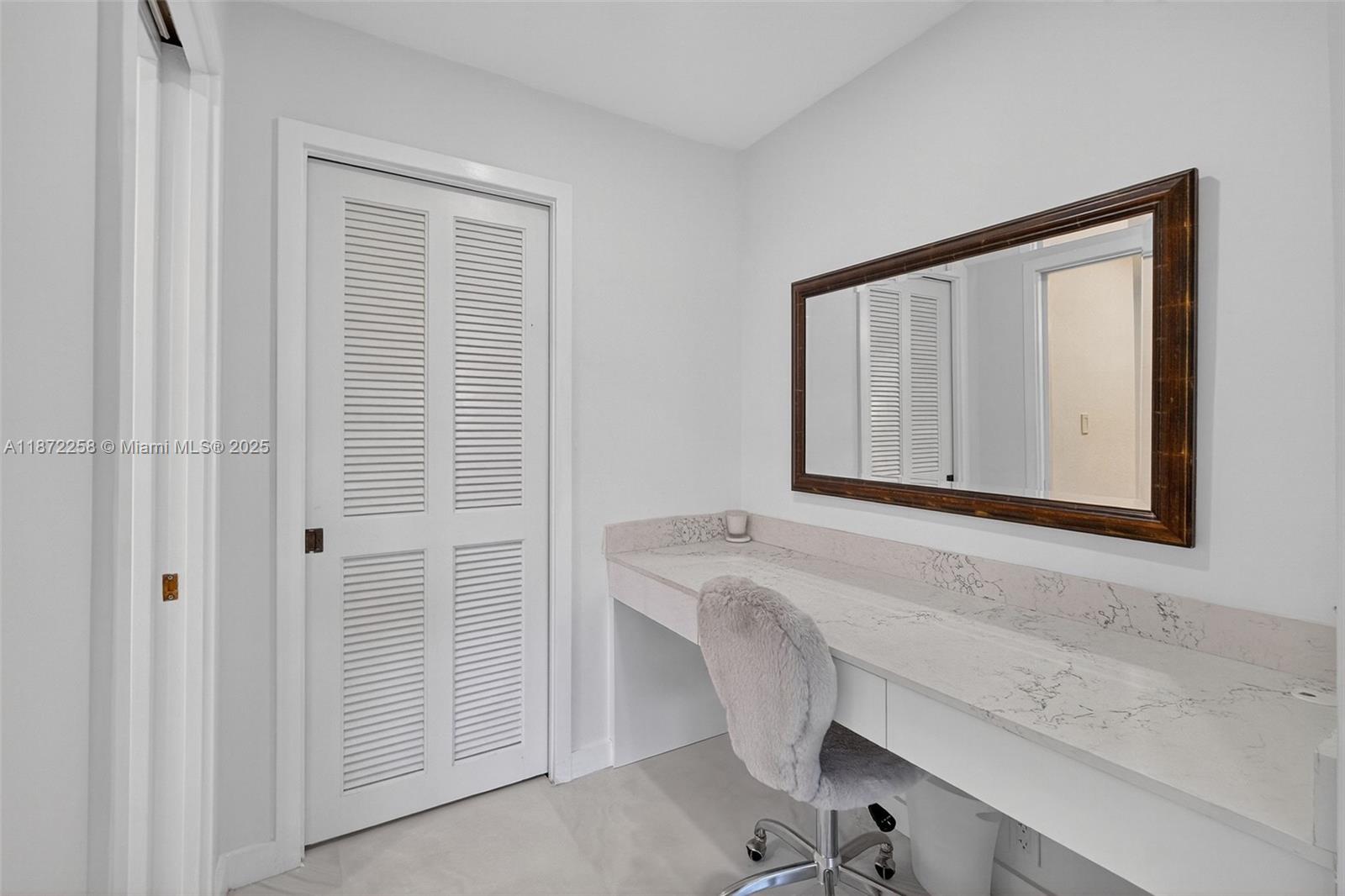 image Fisher Island21