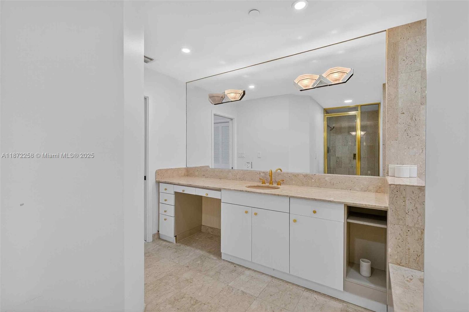 image Fisher Island25