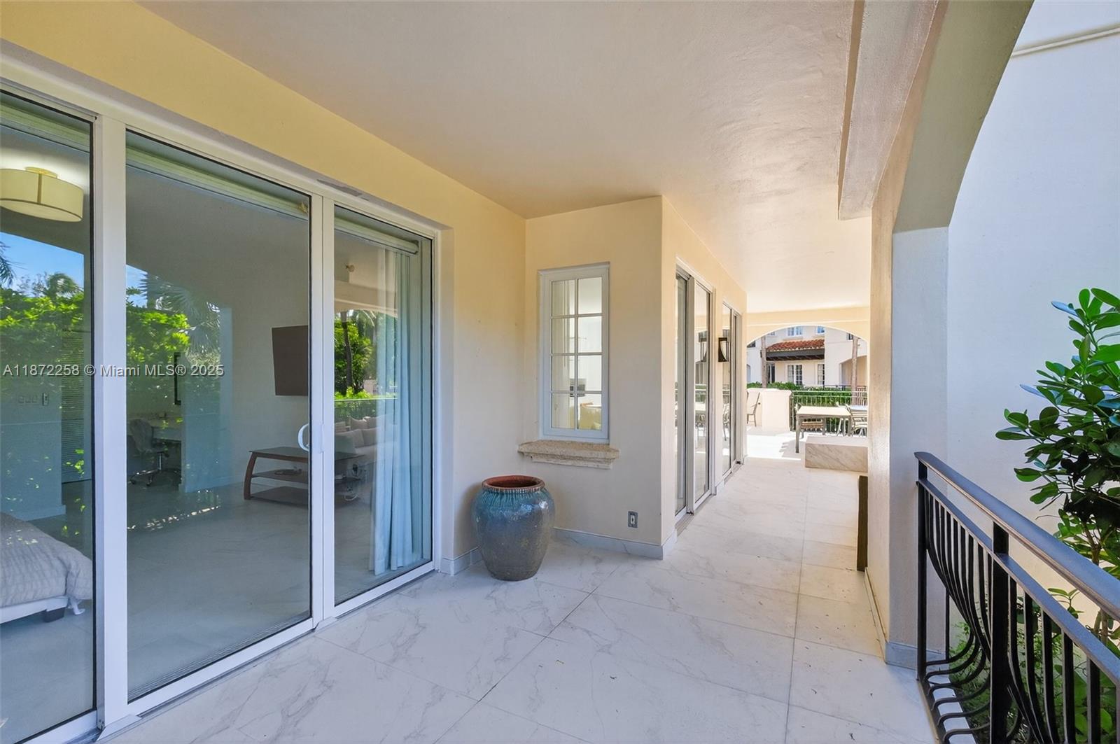 image Fisher Island38