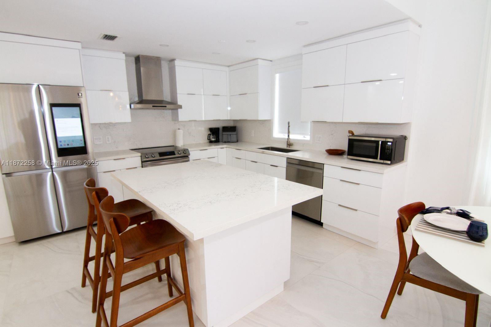 image Fisher Island4