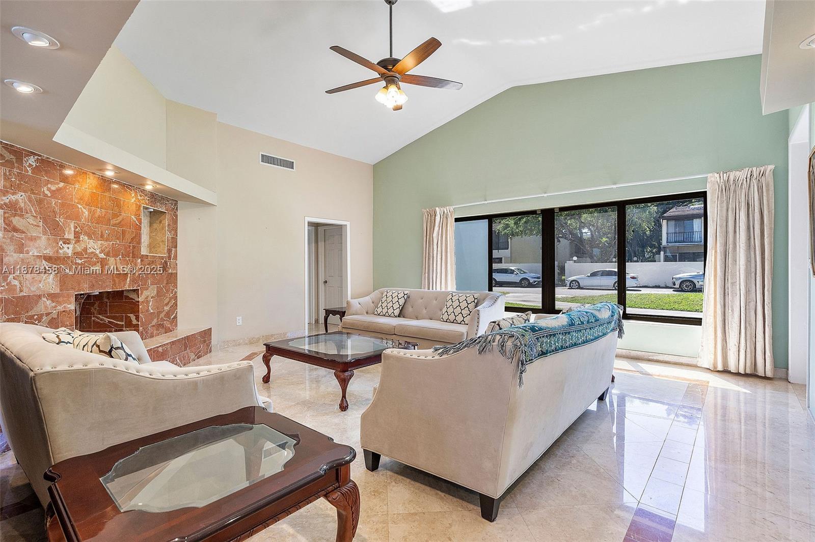 2531 NE 195th St Aventura, FL 33180