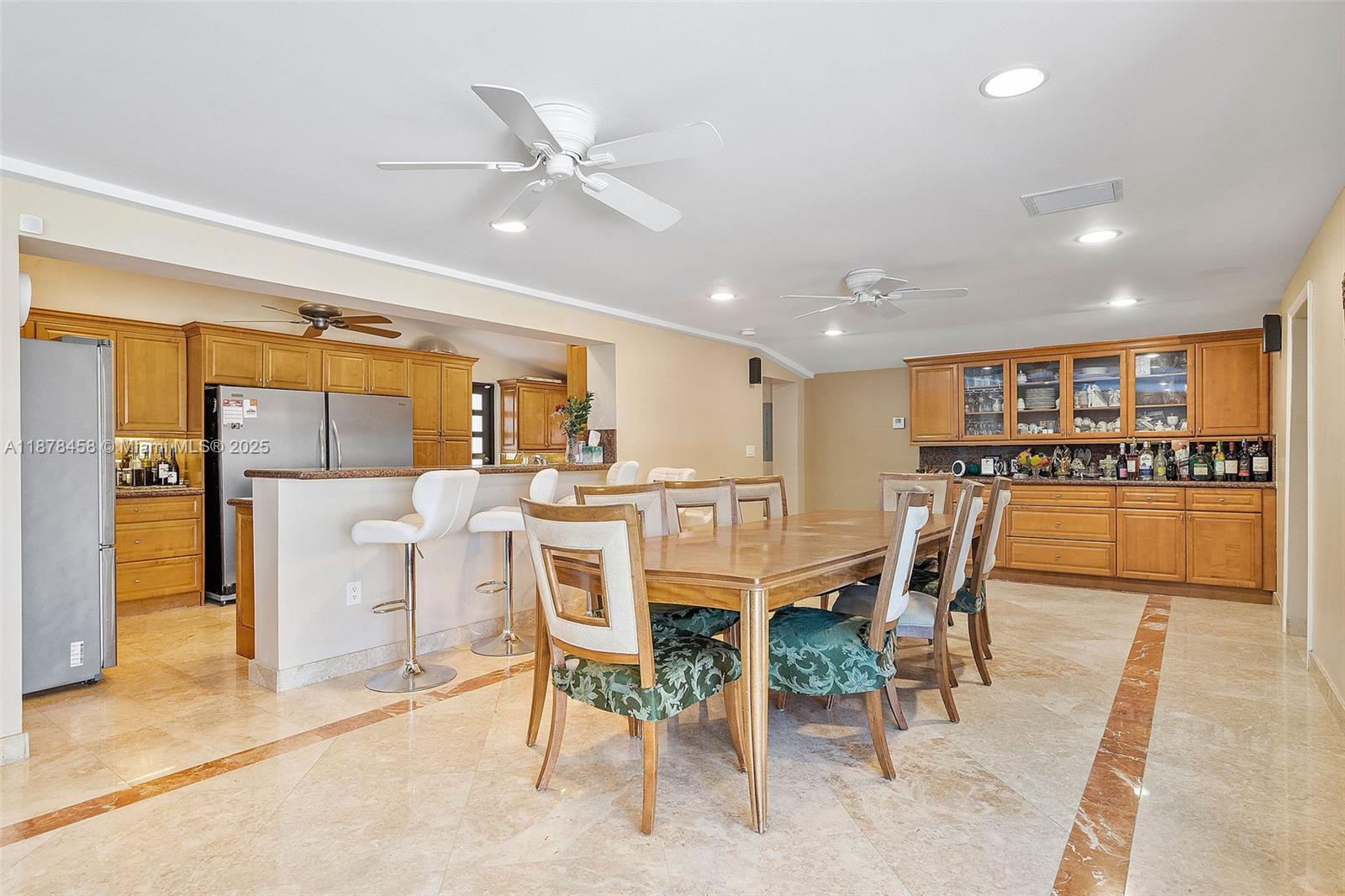 2531 NE 195th St Aventura, FL 33180