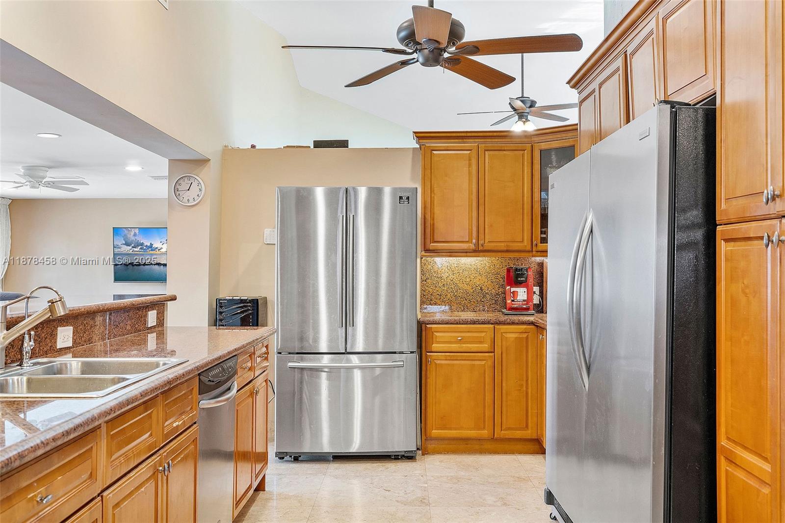 2531 NE 195th St Aventura, FL 33180