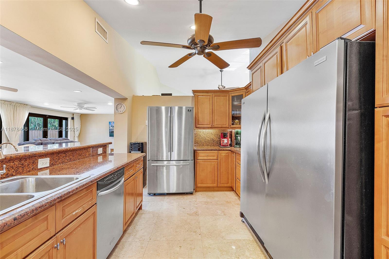 2531 NE 195th St Aventura, FL 33180