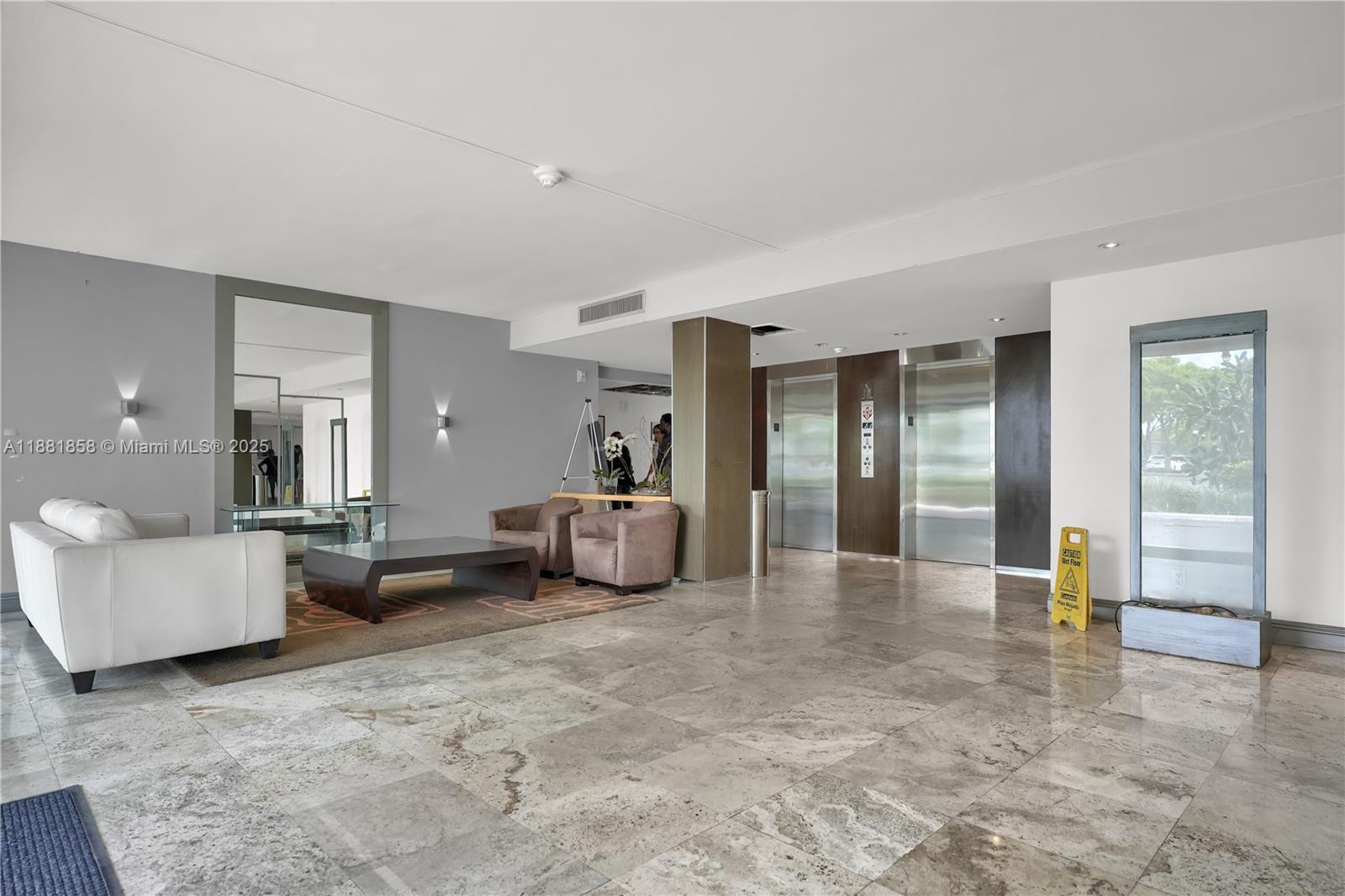 16558 NE 26th Ave #2A