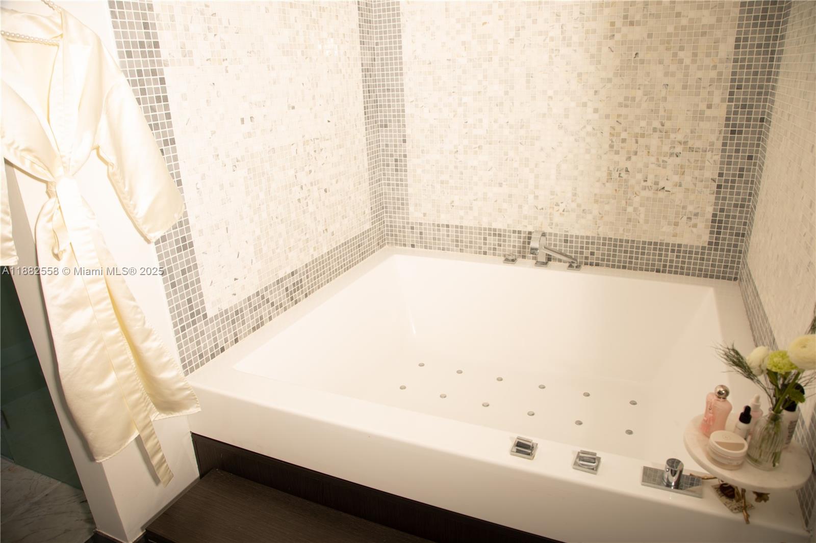 image Epic West Condo16