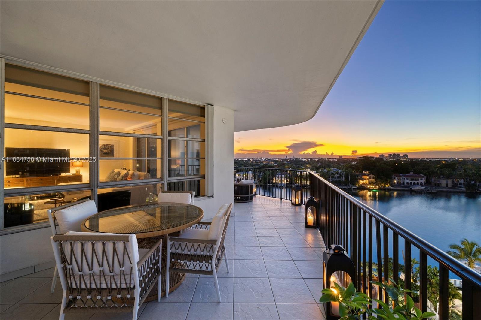 5660 Collins Ave #8D Miami Beach, FL 33140