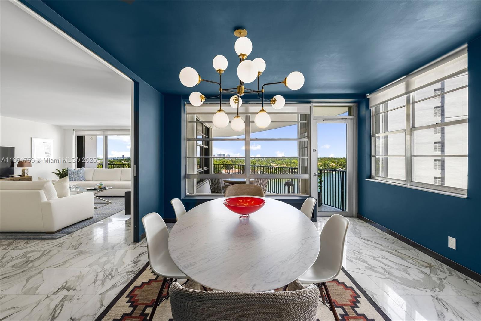 5660 Collins Ave #8D Miami Beach, FL 33140