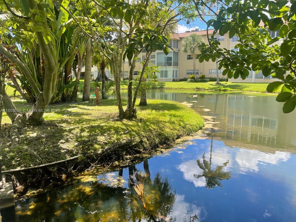 5051 W Oakland Park Blvd #204