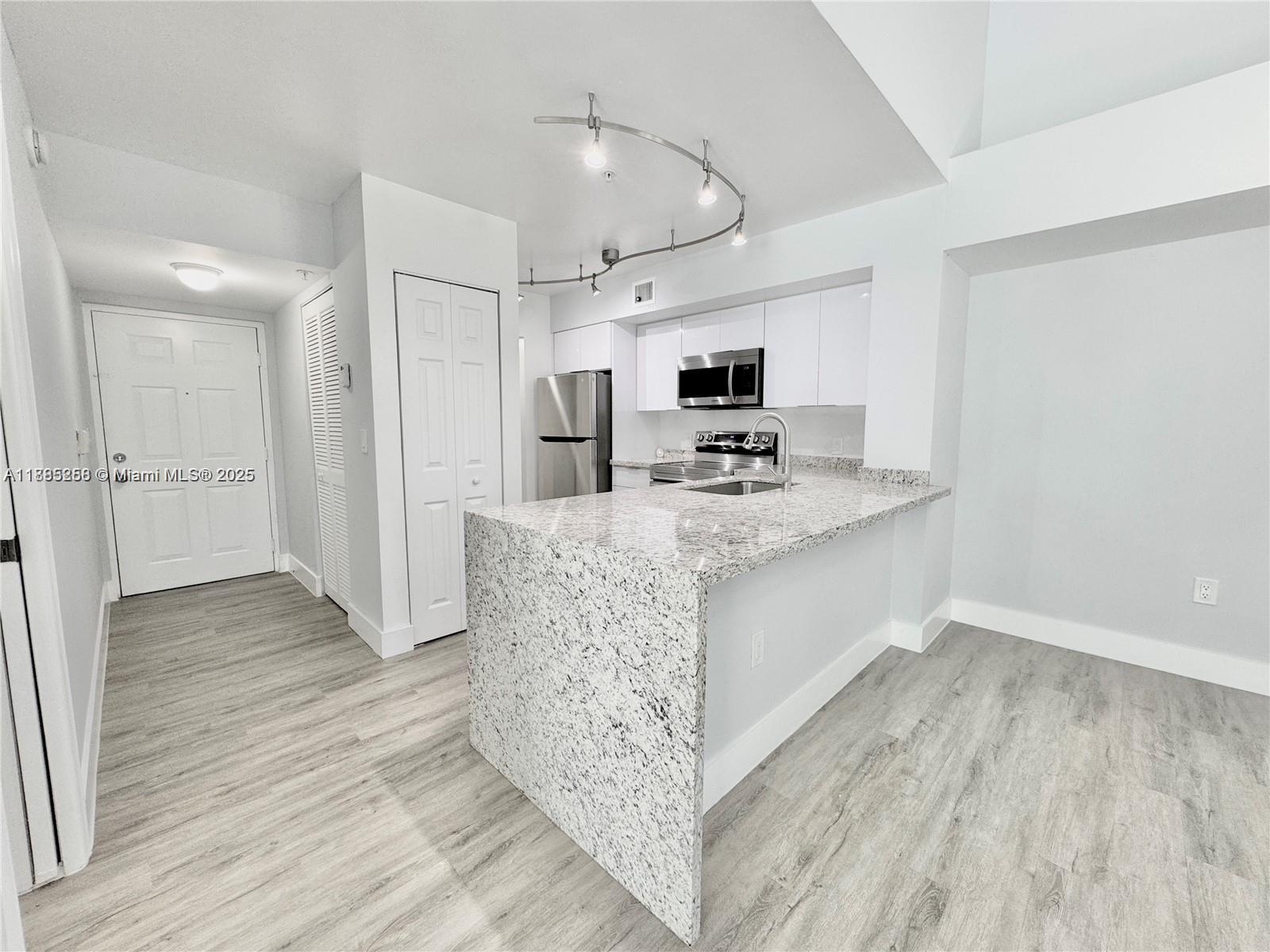 677 SW 111th Ave #303
