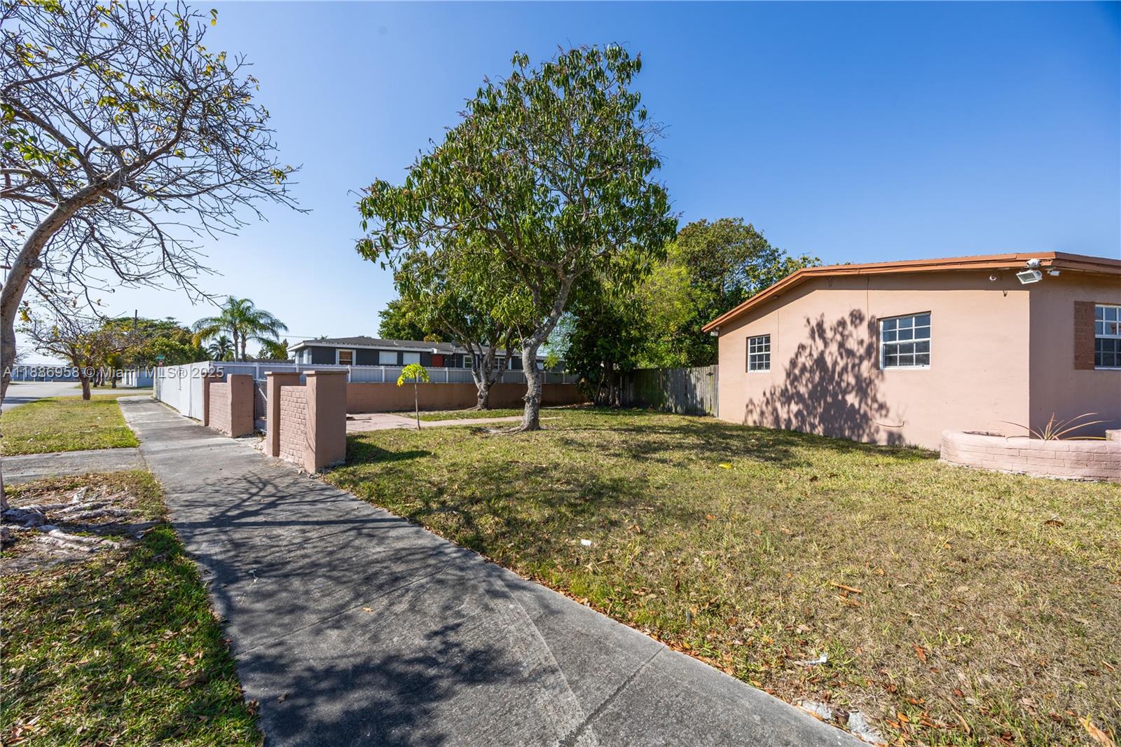 11500 SW 142nd St Miami, FL 33176