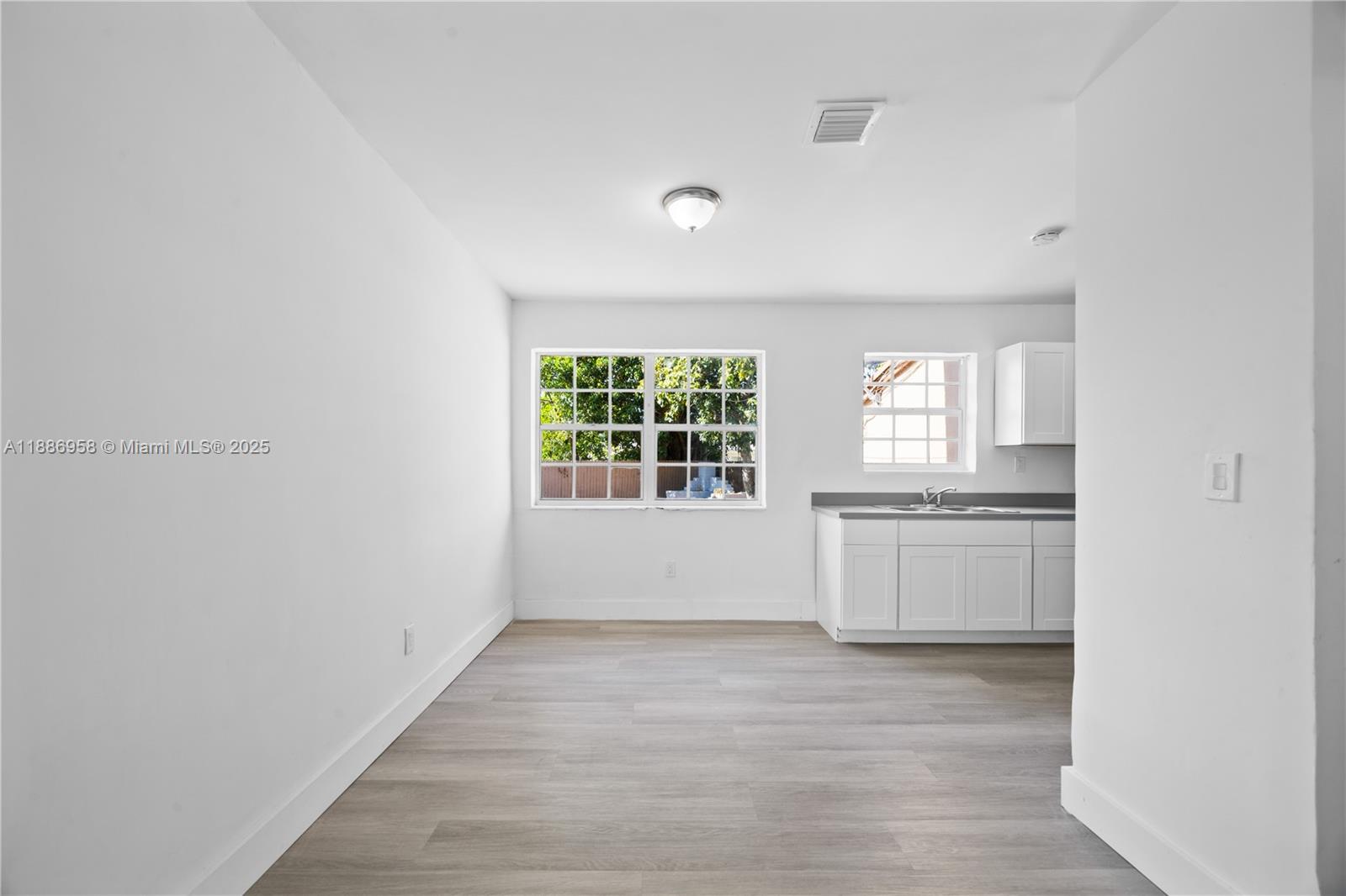 11500 SW 142nd St Miami, FL 33176