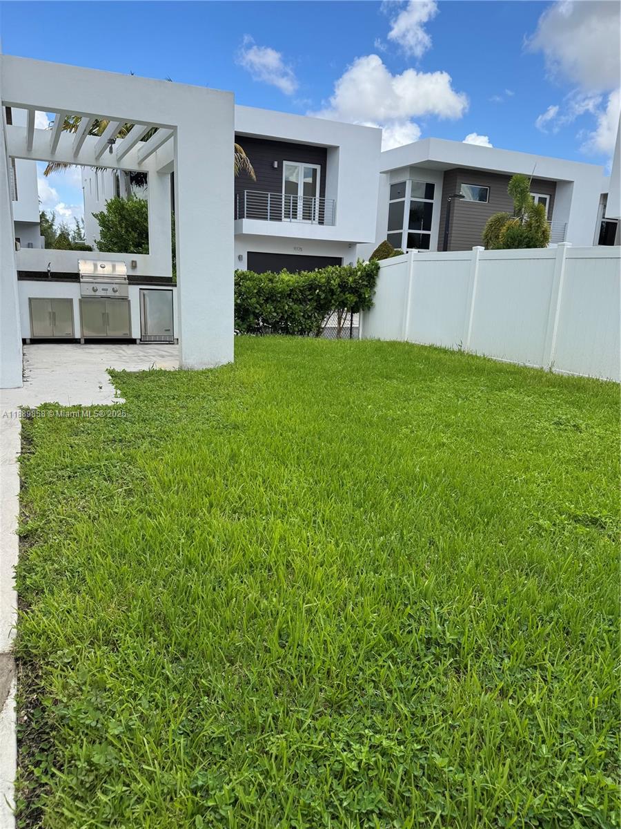 7547 NW 98th Ave #. Doral, FL 33178