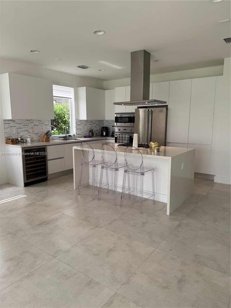 7547 NW 98th Ave #. Doral, FL 33178
