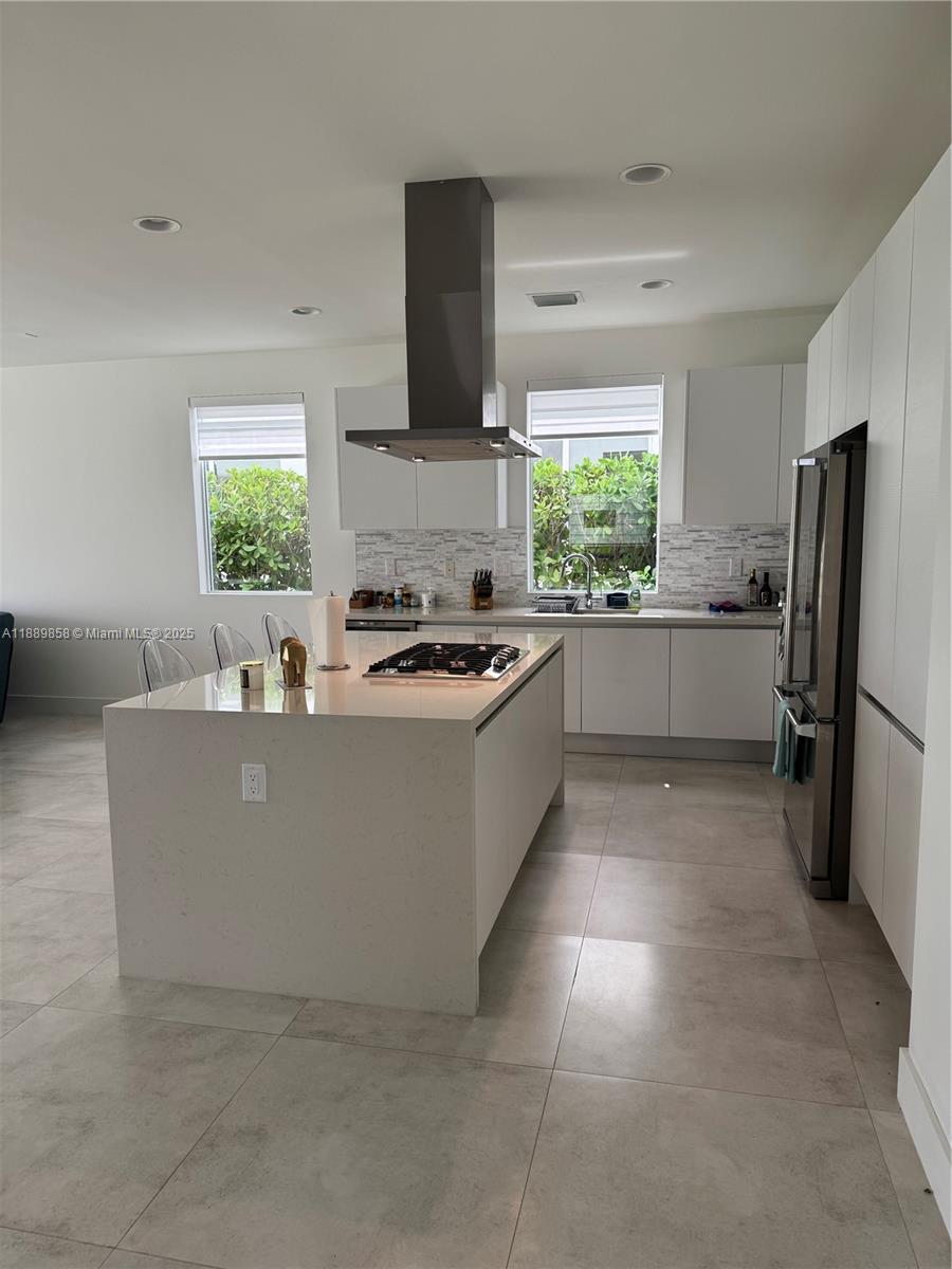 7547 NW 98th Ave #. Doral, FL 33178