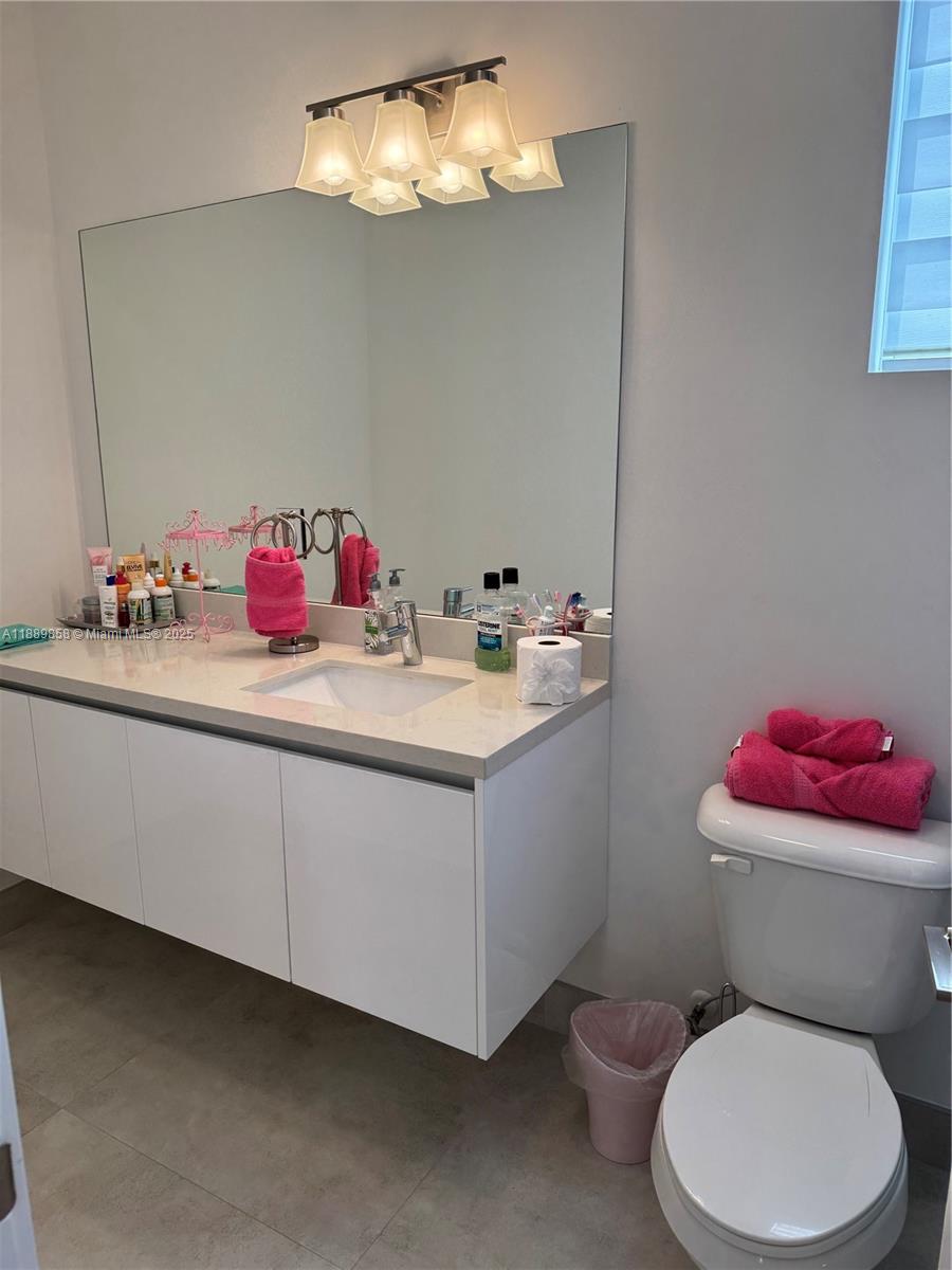 7547 NW 98th Ave #. Doral, FL 33178