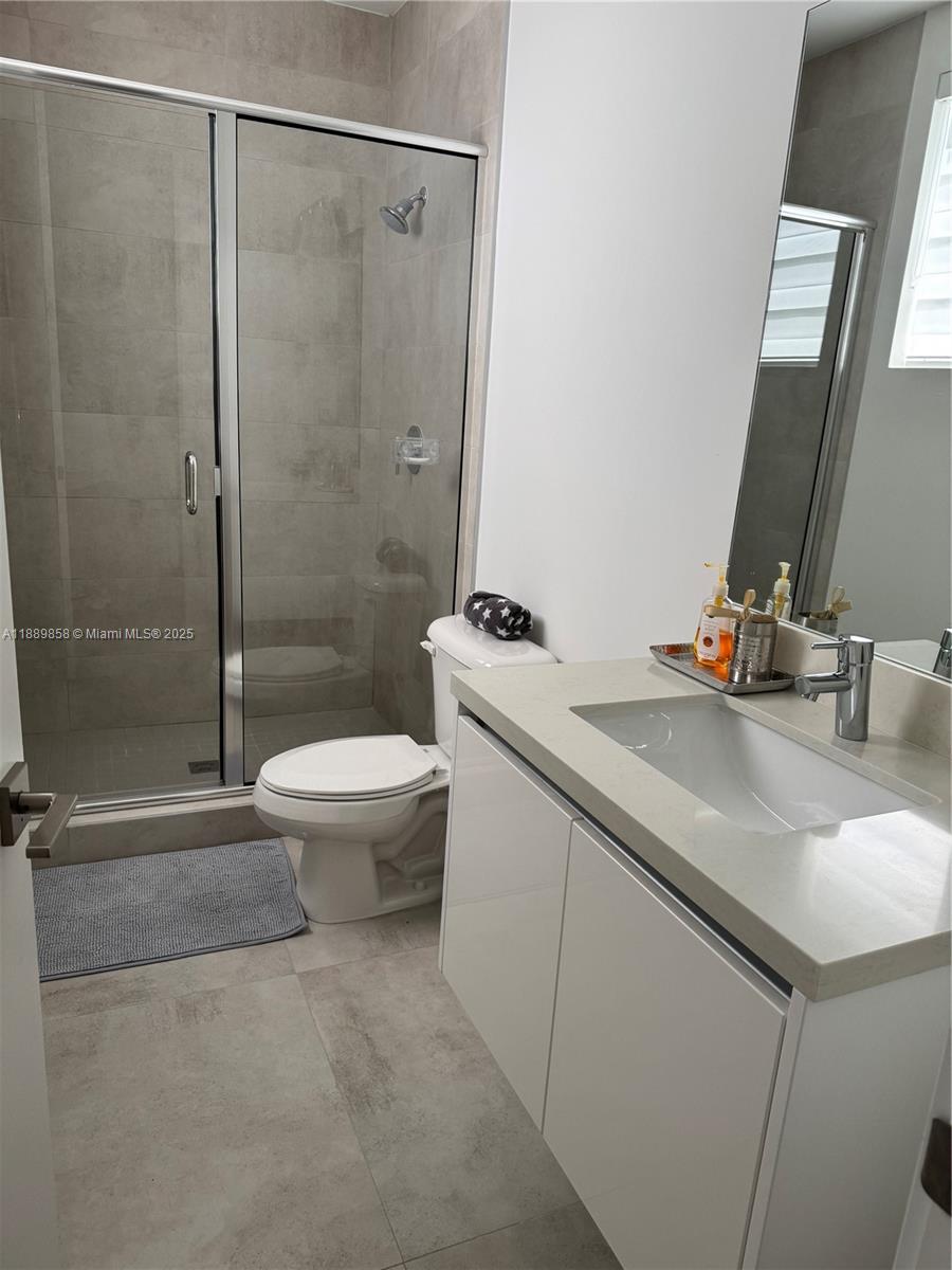 7547 NW 98th Ave #. Doral, FL 33178