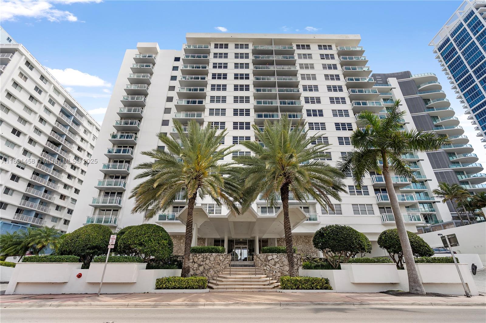 6917 Collins Ave #508