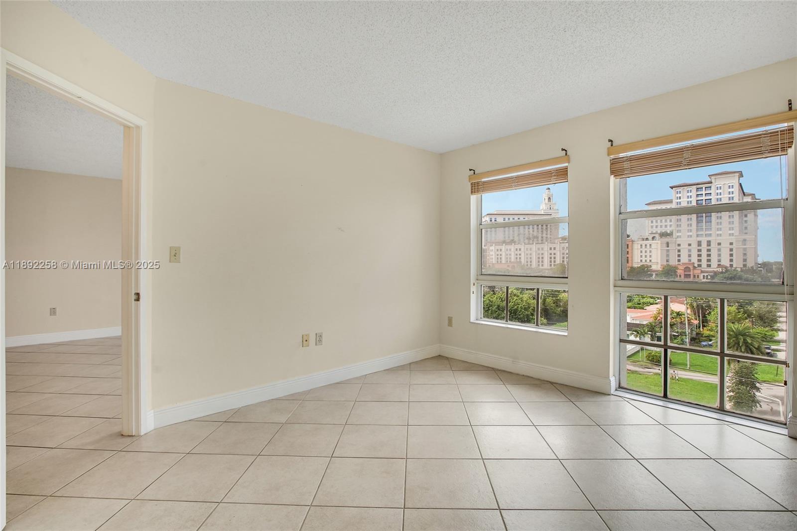 2351 Douglas Rd #604 Miami, FL 33145