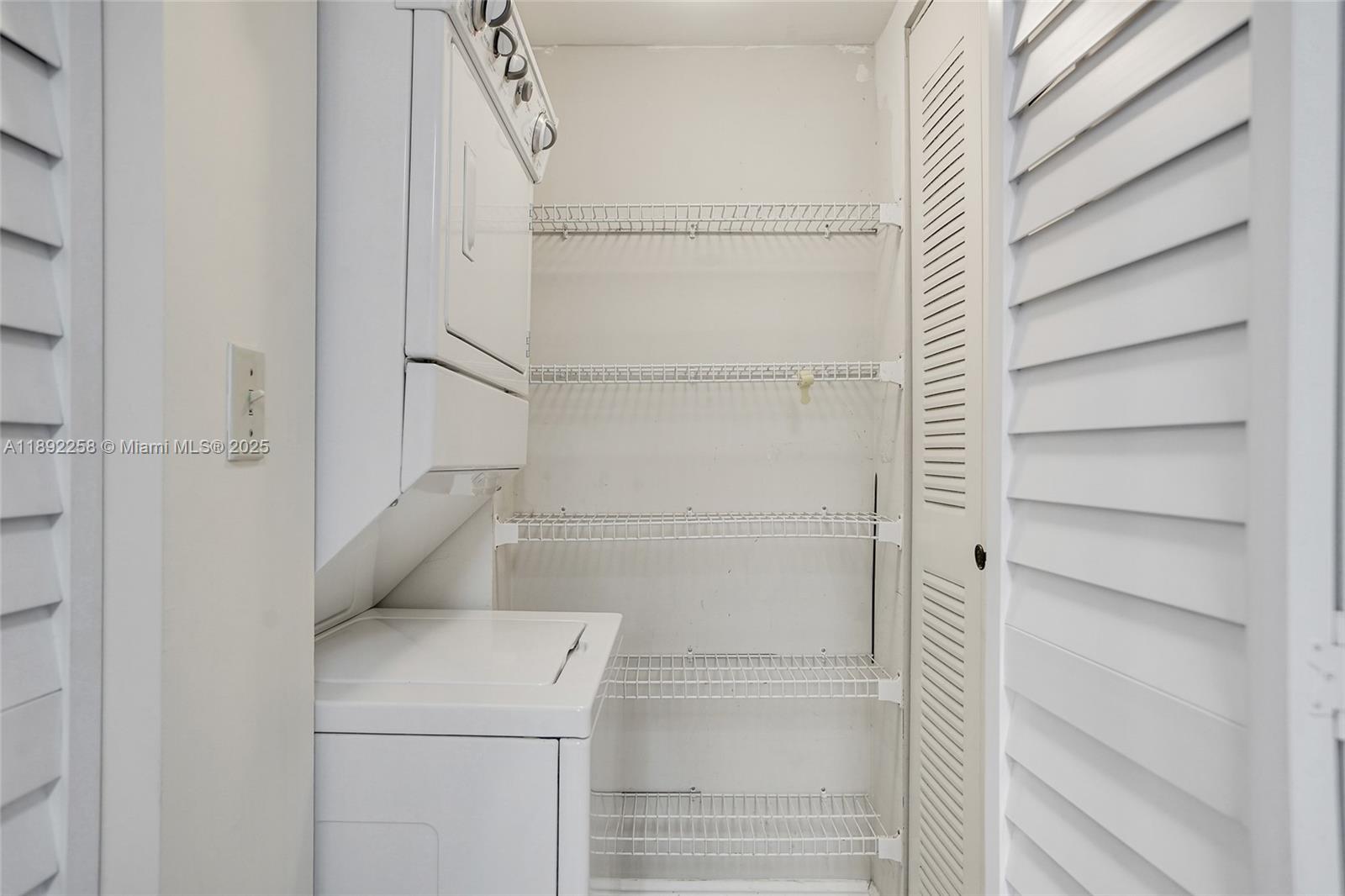 2351 Douglas Rd #604 Miami, FL 33145